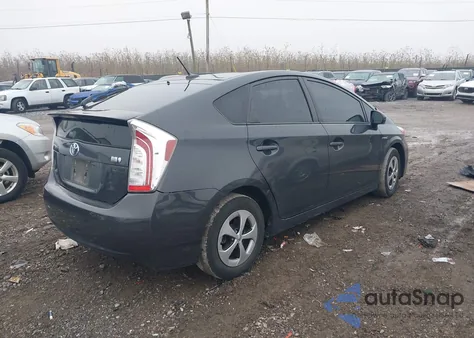 2013 Toyota Prius Three z USA, uszkodzony, nr VIN JTDKN3DU0D5634684